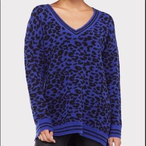 John + Jenn Leopard Print V Neck Sweater S